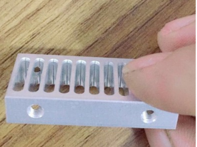 鋁合金散熱器加工 銑床精加工 車(chē)床數(shù)控加工 CNC數(shù)控銑