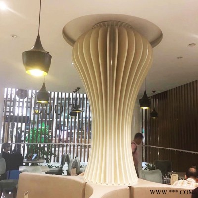 波浪造型包柱子鋁單板格柵 商場(chǎng)酒店圓柱子造型弧形鋁格柵定制 鋁板定制弧形格柵片包柱子