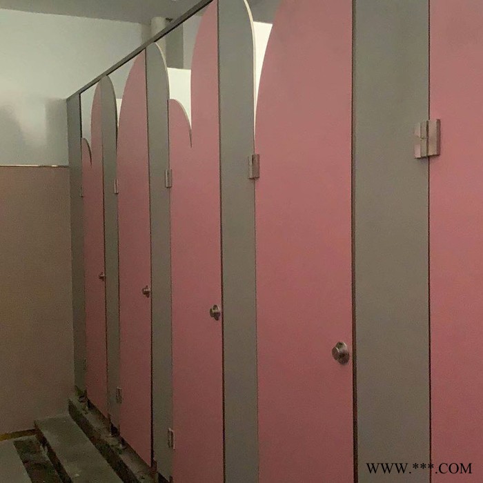 云南鋁板衛(wèi)生間隔斷加工定制 內(nèi)蒙古小便擋板定制廠家
